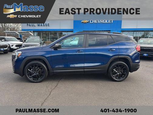 Marine Metallic 2023 GMC Terrain SLE