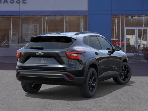 Mosaic Black Metallic 2026 Chevrolet Trax LT