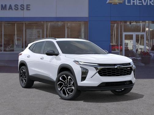 Summit White 2026 Chevrolet Trax 2RS