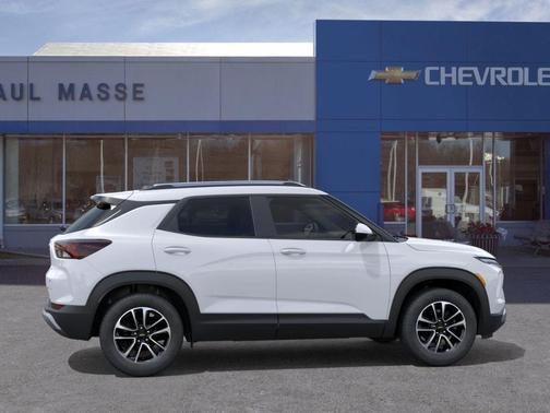 Summit White 2026 Chevrolet Trailblazer LT