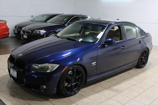 Photo 3 of 31 of 2011 BMW 328 i xDrive