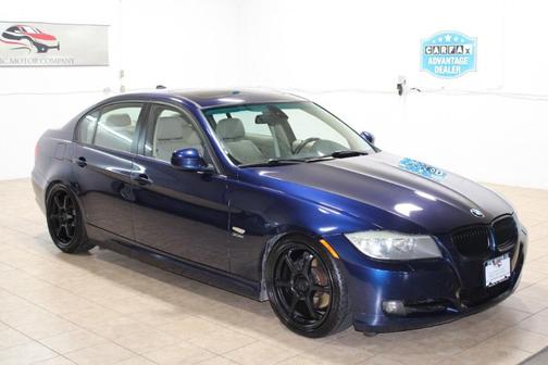 Photo 1 of 31 of 2011 BMW 328 i xDrive