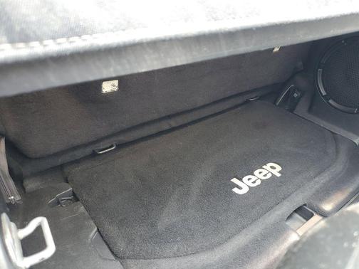 2012 Jeep Wrangler Sahara