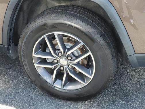 2017 Jeep Grand Cherokee Laredo