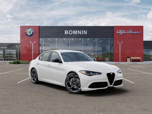 2026 Alfa Romeo Giulia Base