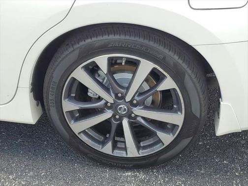2016 Nissan Altima 2.5 SR