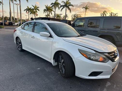 2016 Nissan Altima 2.5 SR