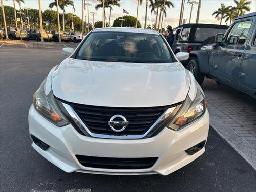 2016 Nissan Altima 2.5 SR