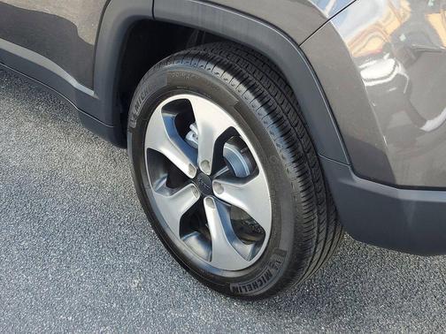 2017 Jeep New Compass Latitude