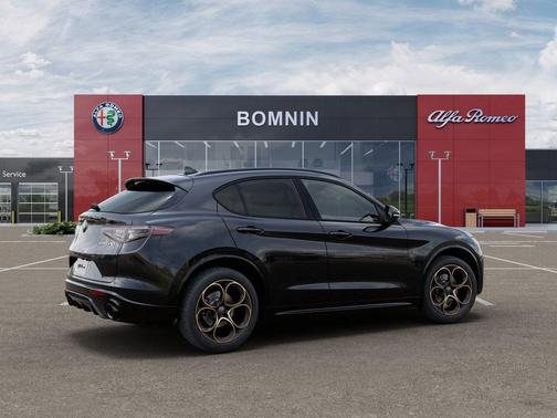 2025 Alfa Romeo Stelvio Sprint AWD