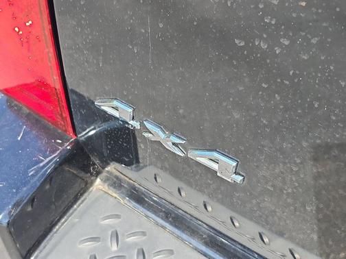 2006 Jeep Commander Base