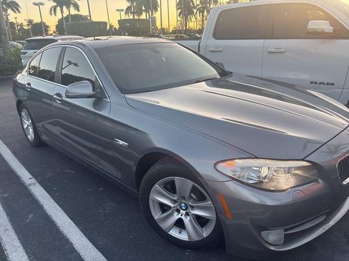 2013 BMW 528 528i