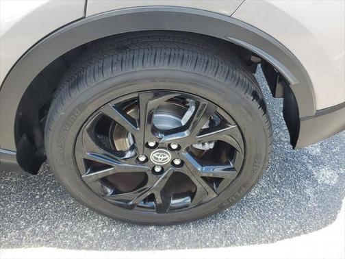 2019 Toyota C-HR XLE