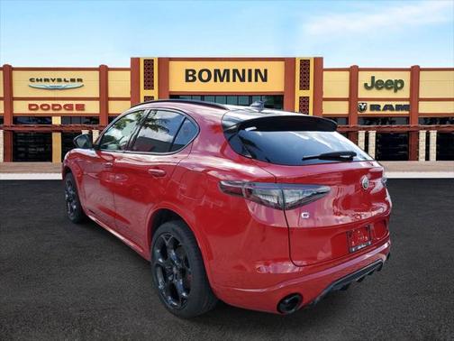 2025 Alfa Romeo Stelvio Ti