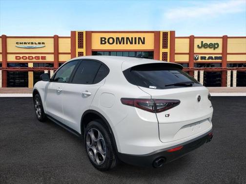 2025 Alfa Romeo Stelvio Sprint AWD