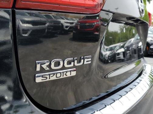 2020 Nissan Rogue Sport SV