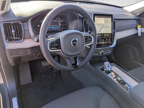 2026 Volvo XC90 Plus, B5 AWD Gas (mild hybrid), Gasoline, Bright, 7 Seats