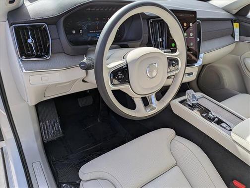 2026 Volvo XC90 Ultra, B6 AWD Gas (mild hybrid), Gasoline, Bright, 7 Seats