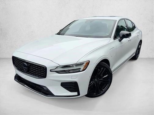 2024 Volvo S60 Recharge Plug-In Hybrid T8 Plus Black Edition