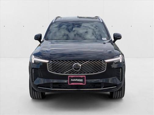 2026 Volvo XC90 B5 Plus 7-Seater