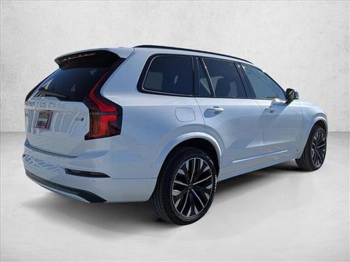 2026 Volvo XC90 B6 Ultra Dark Theme 6-Seater