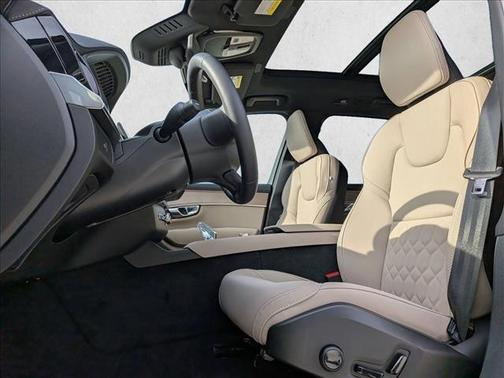 2026 Volvo XC90 B5 Plus 7-Seater