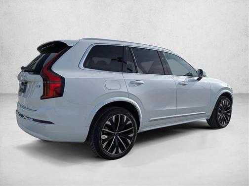 2026 Volvo XC90 B5 Plus 7-Seater