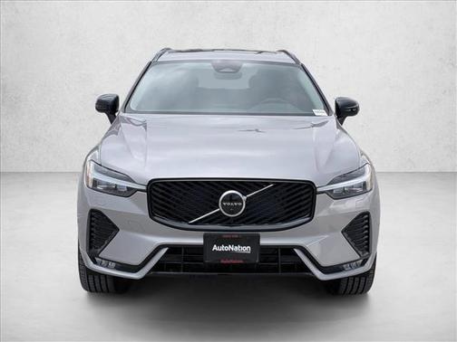 Aurora Silver 2026 Volvo XC60 B5 Plus