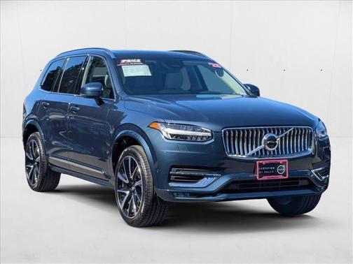 2025 Volvo XC90 B5 Plus