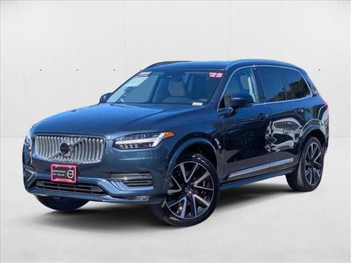 2025 Volvo XC90 B5 Plus