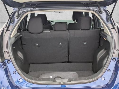 2022 Nissan Leaf SV 40 kWh