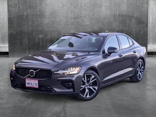 2025 Volvo S60 B5 Core