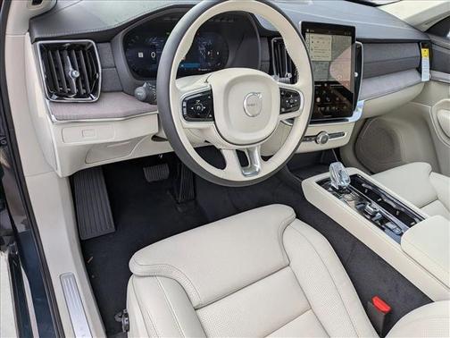 2026 Volvo XC90 Ultra, B6 AWD Gas (mild hybrid), Gasoline, Bright, 7 Seats