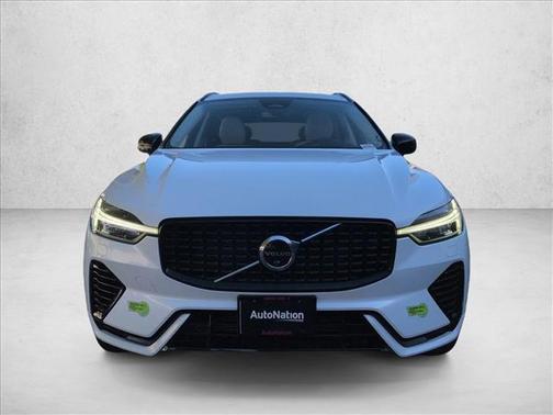 2023 Volvo XC60 Recharge Plug-In Hybrid T8 Ultimate Dark Theme