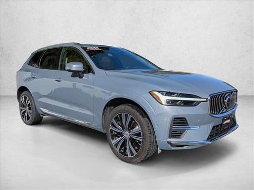 2023 Volvo XC60 Recharge Plug-In Hybrid T8 Ultimate Bright Theme