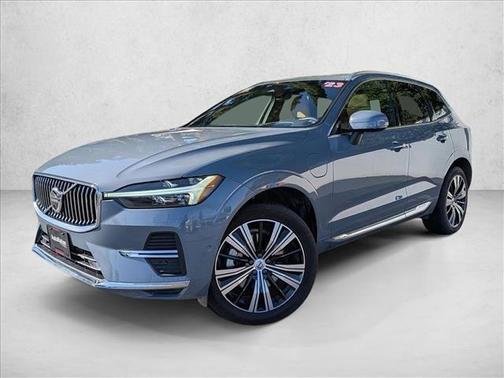 2023 Volvo XC60 Recharge Plug-In Hybrid T8 Ultimate Bright Theme