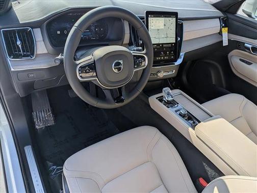 2026 Volvo XC90 B6 Plus 7-Seater