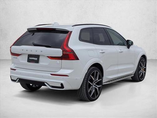 Crystal White Metallic 2026 Volvo XC60 Plug-In Hybrid T8 Polestar