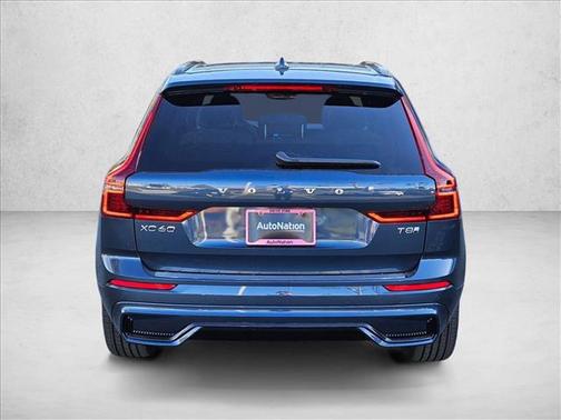 2026 Volvo XC60 Plug-In Hybrid T8 Plus