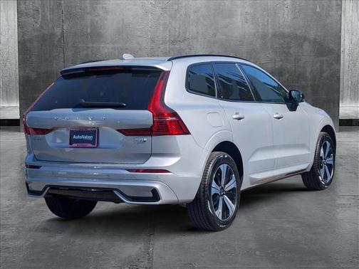2025 Volvo XC60 Plug-In Hybrid T8 Core