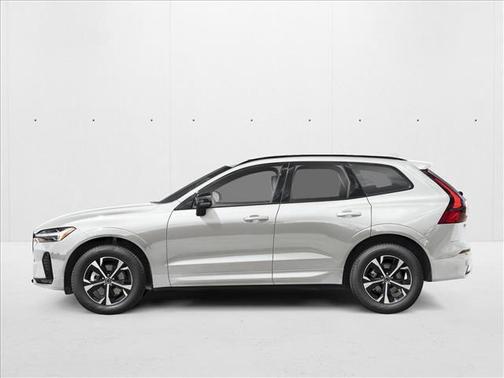 Crystal White Metallic 2026 Volvo XC60 B5 Plus