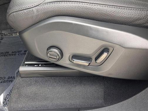 2025 Volvo XC90 Plus