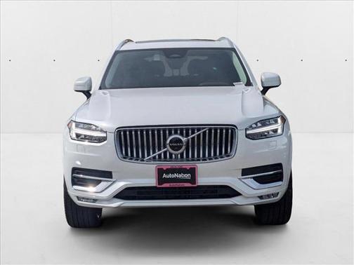 2025 Volvo XC90 Plus