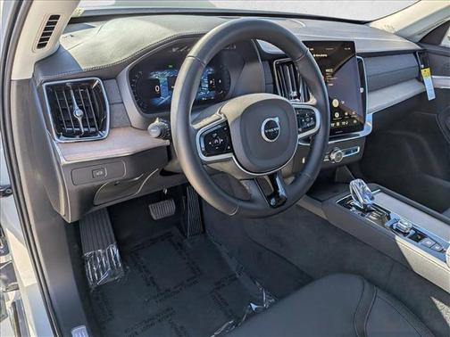 2026 Volvo XC90 Plus, B6 AWD Gas (mild hybrid), Gasoline, Bright, 7 Seats