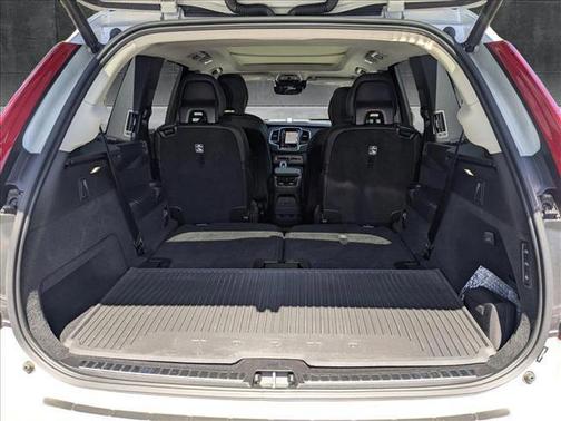 2022 Volvo XC90 Recharge Plug-In Hybrid T8 Inscription 6 Passenger