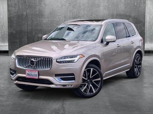 2025 Volvo XC90 B6 Plus 6-Seater