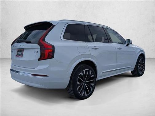 2026 Volvo XC90 B5 Plus 7-Seater