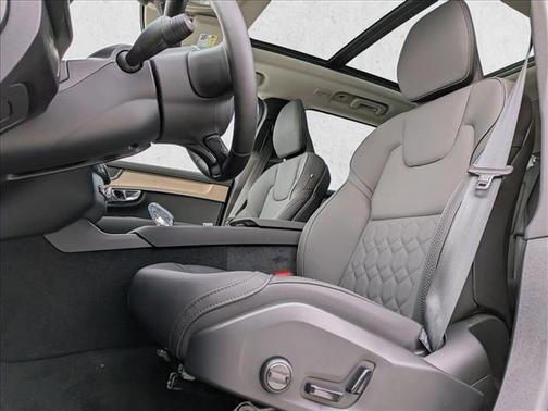 2026 Volvo XC90 B5 Plus 7-Seater