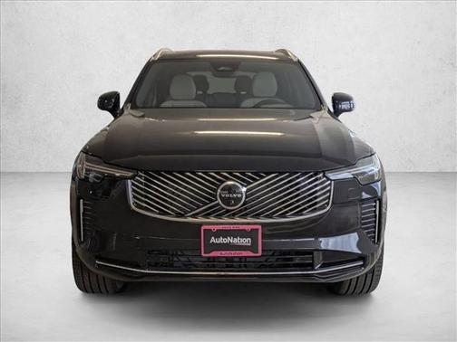 2026 Volvo XC90 B5 Plus 7-Seater