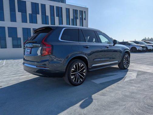 2026 Volvo XC90 Plug-In Hybrid T8 Ultra 7-Seater